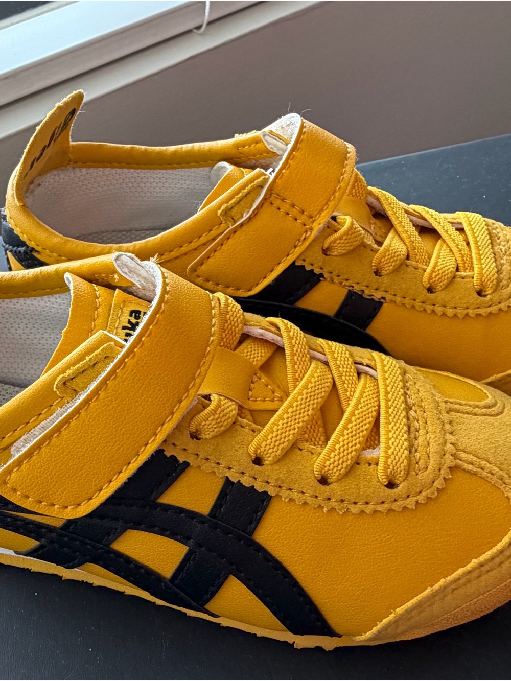 Onitsuka Tiger by Asics Kids' Yellow and Black Velcro Classic Sneaker